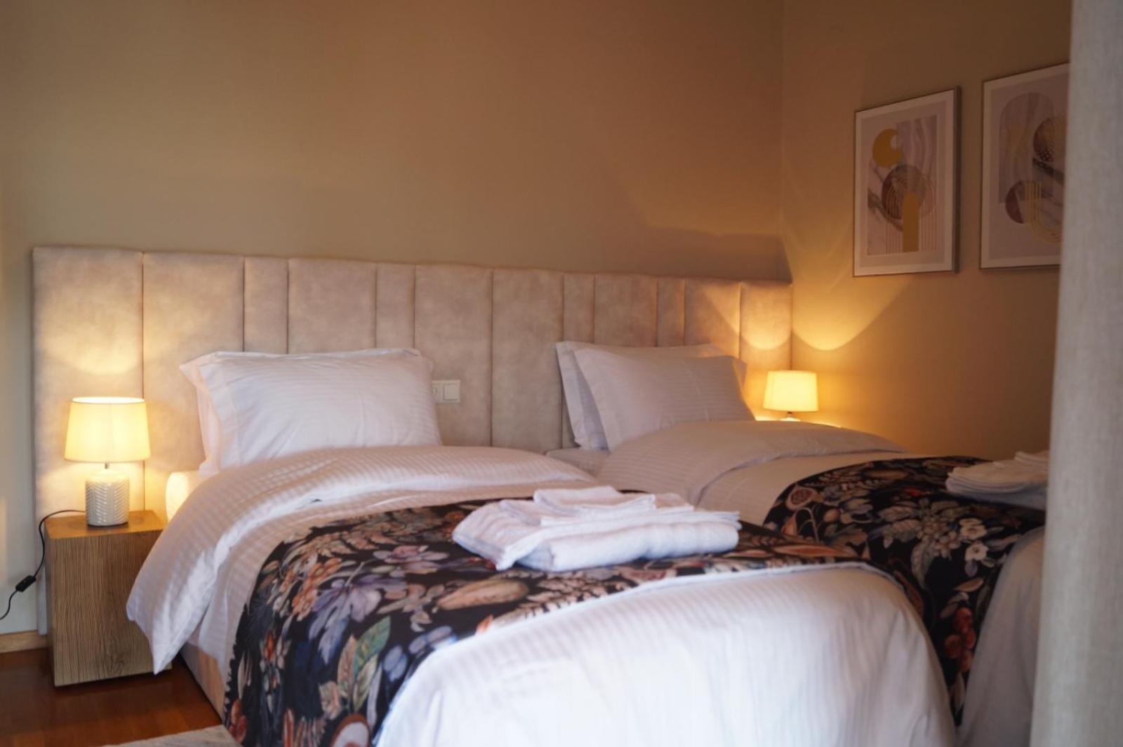 Daphne Luxury Apartment 카스토리아 외부 사진