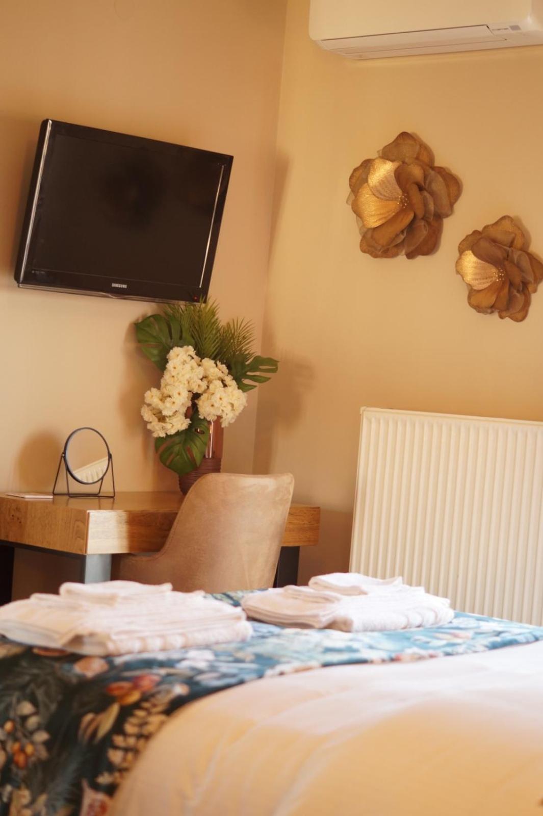 Daphne Luxury Apartment 카스토리아 외부 사진