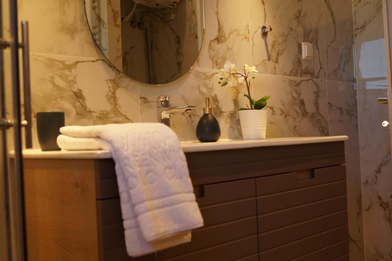 Daphne Luxury Apartment 카스토리아 외부 사진