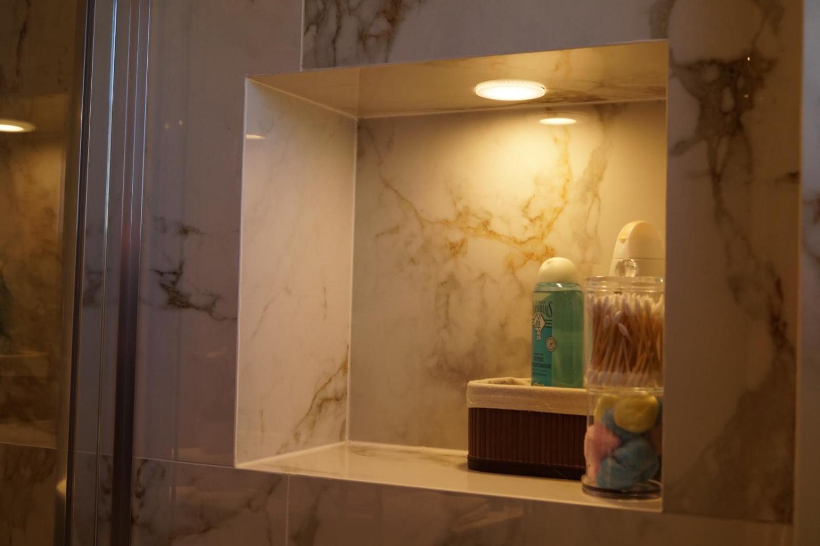 Daphne Luxury Apartment 카스토리아 외부 사진
